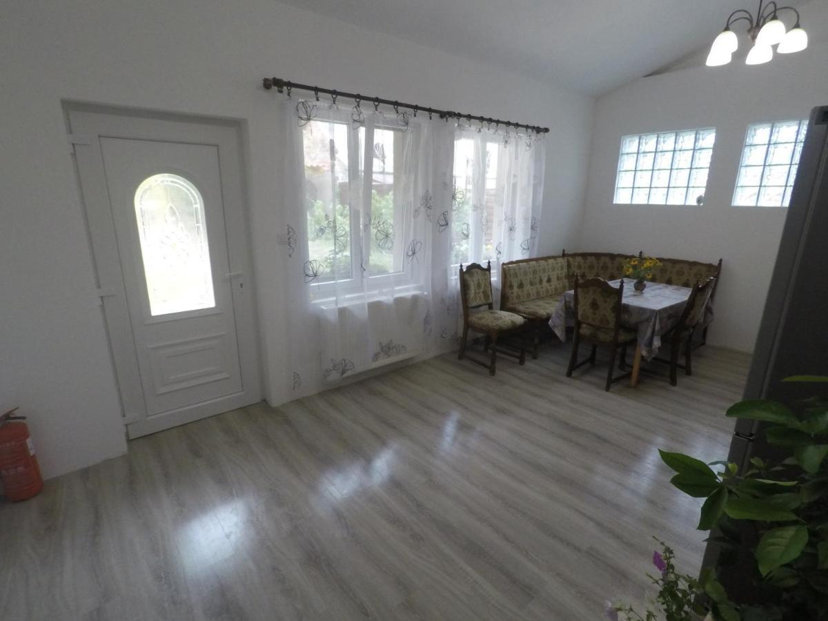 Balcsi1 Apartment Balatonfuzfo Luaran gambar